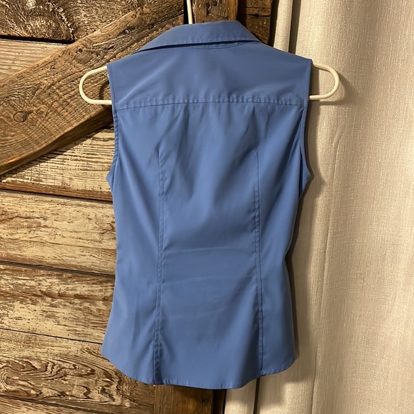 Express Stretch cute top! - Picture 3 of 4